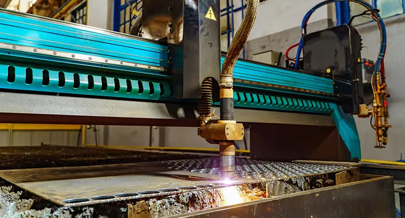 Industrial metal cutting techniques in Dubai – laser, waterjet, CNC, plasma