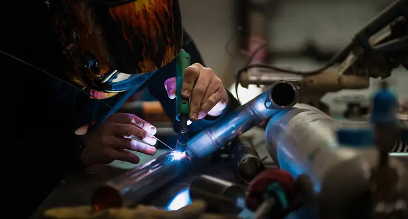 Stainless steel welding equipment in Dubai industrial site