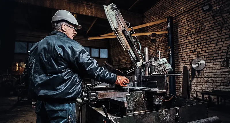 CNC machining process in a Dubai metal fabrication facility