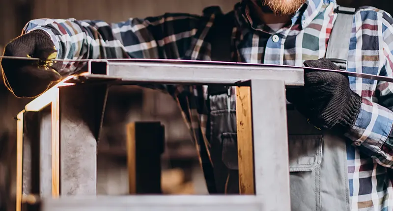 Modern laser cutting and welding services in Dubai factory