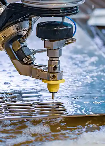 Industrial waterjet cutting UAE for stainless steel and aluminum